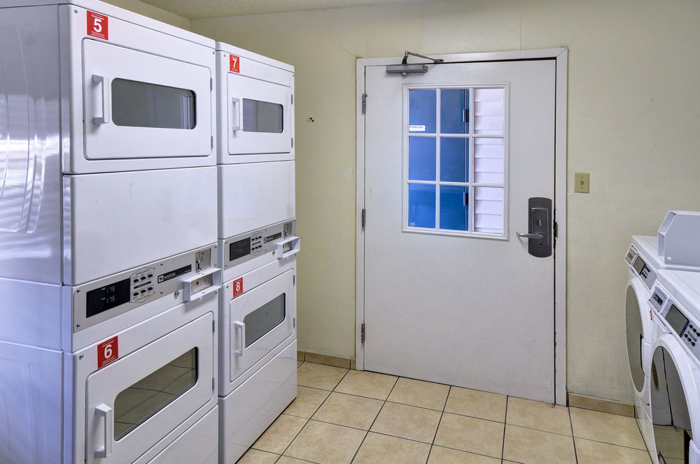Intown Suites Extended Stay Dallas Tx - Garland Bagian luar foto