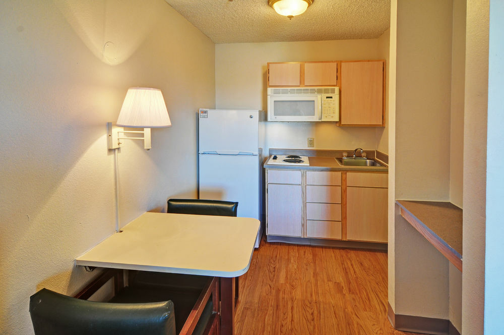 Intown Suites Extended Stay Dallas Tx - Garland Bagian luar foto